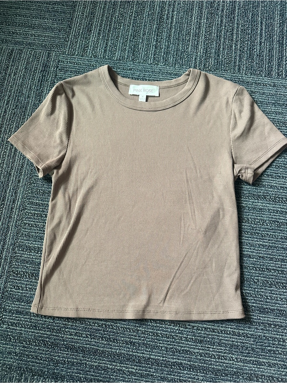 Pink Rose Short Sleeve Ribbed Tee in Taupe